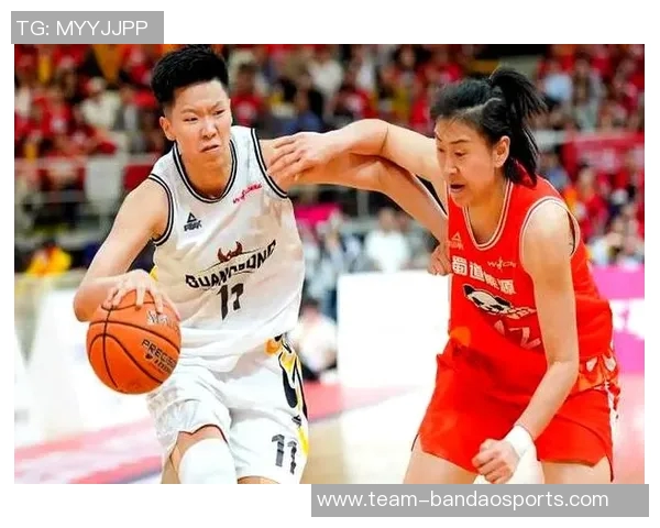山东女篮终结广东14连胜江苏险胜武汉收获关键胜利