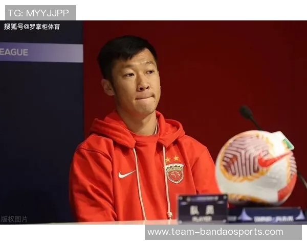 徐新正式告别上海海港加盟云南玉昆开启新征程